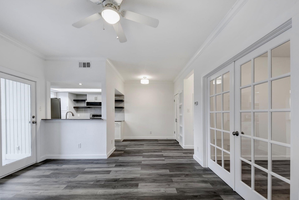 3840 Far West Blvd - Photo 11