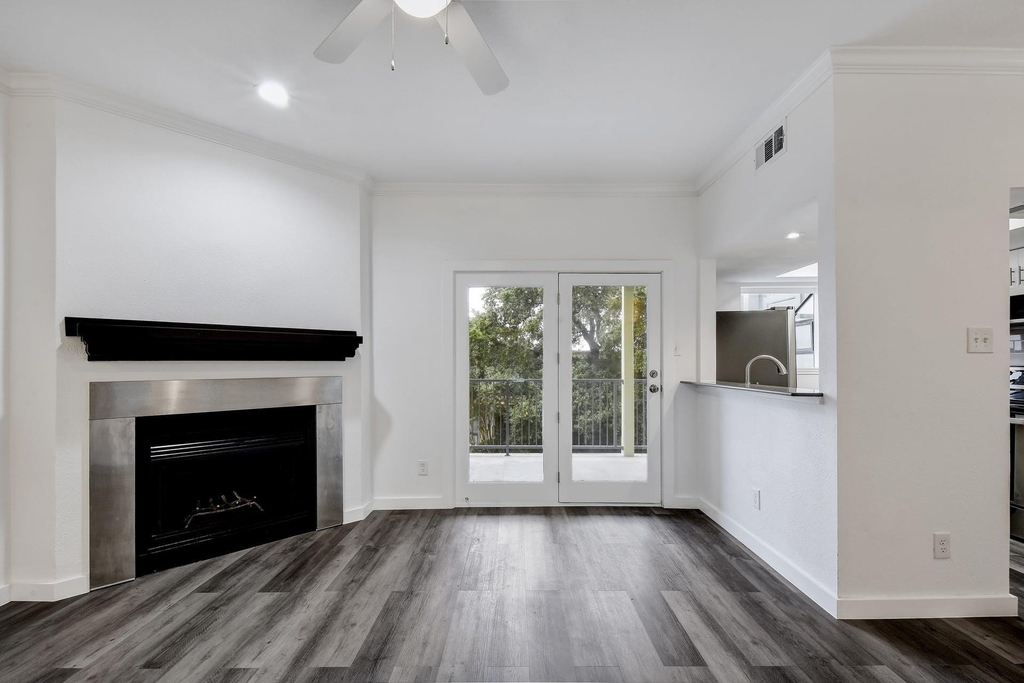 3840 Far West Blvd - Photo 1