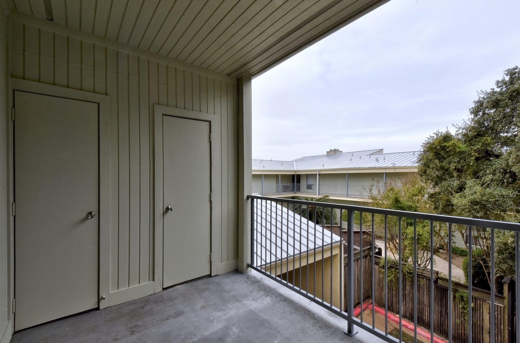 3840 Far West Blvd - Photo 23