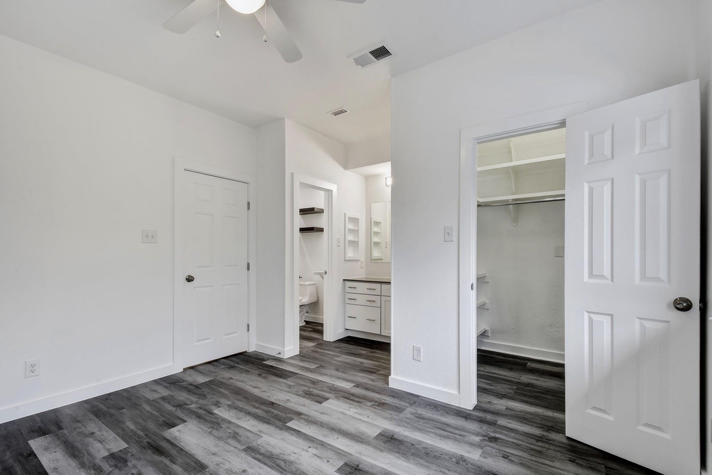 3840 Far West Blvd - Photo 17