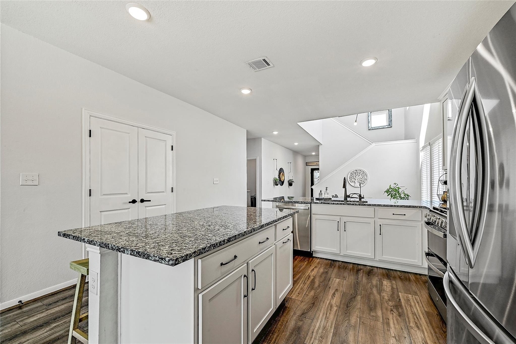 201 Greenthread Dr - Photo 24