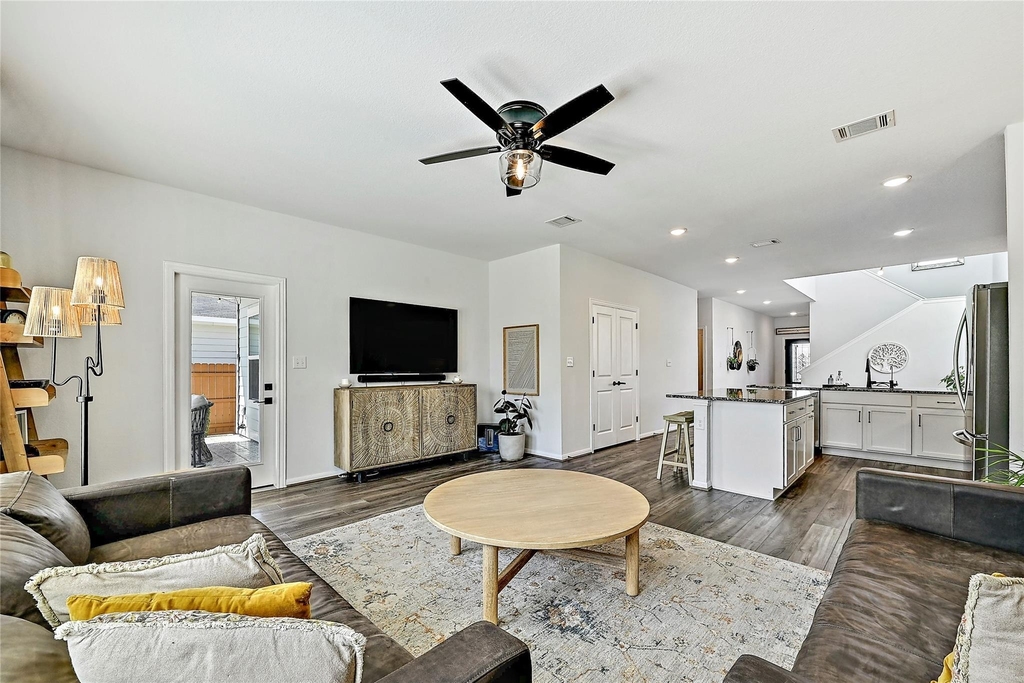 201 Greenthread Dr - Photo 17