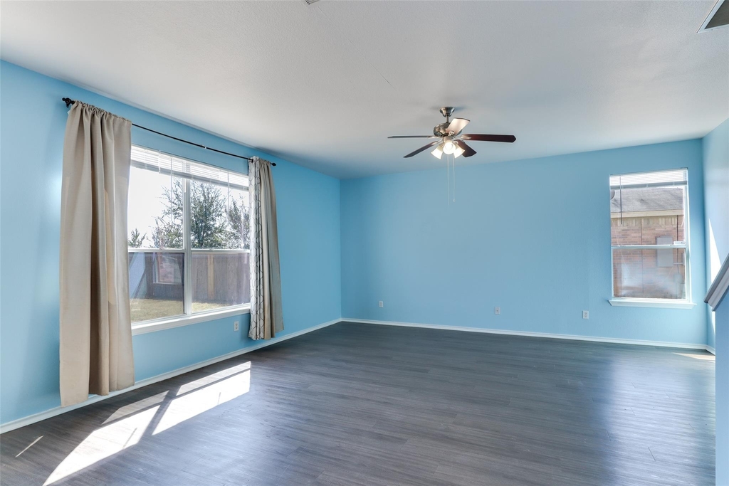 1004 W South St - Photo 7