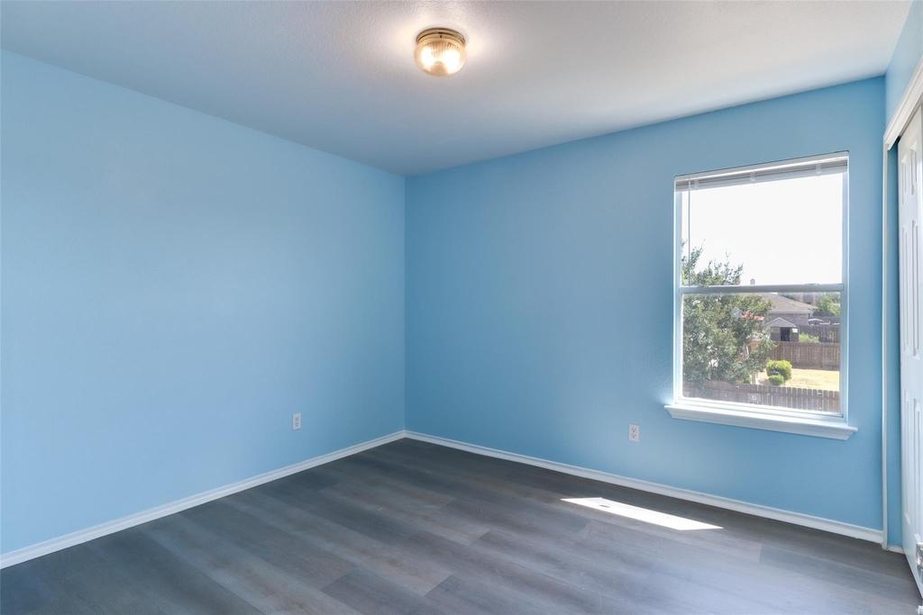 1004 W South St - Photo 19