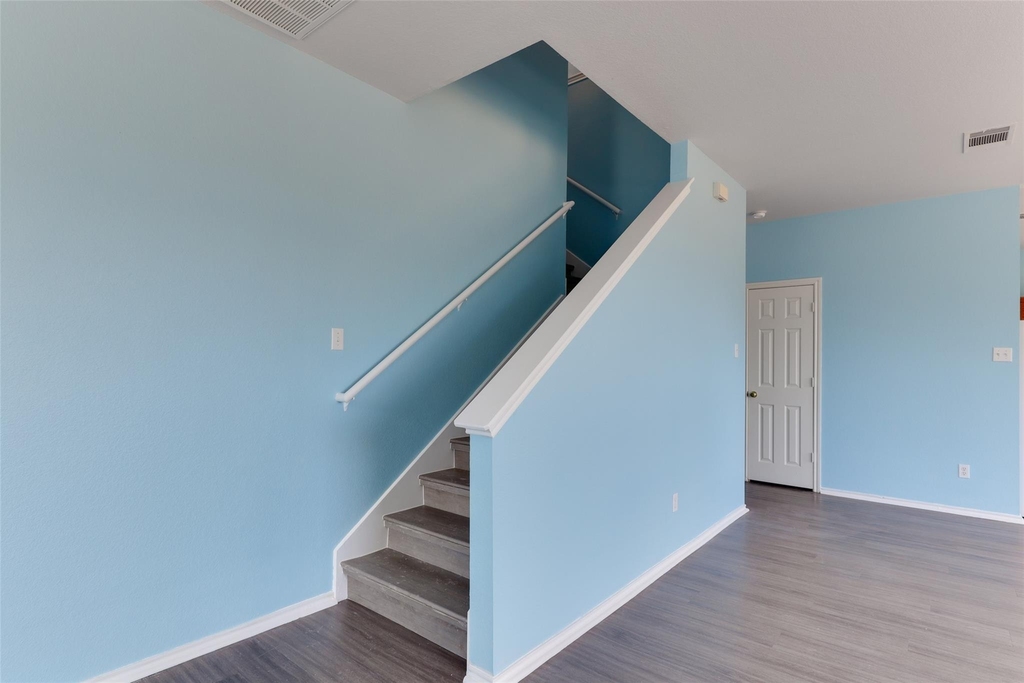 1004 W South St - Photo 12