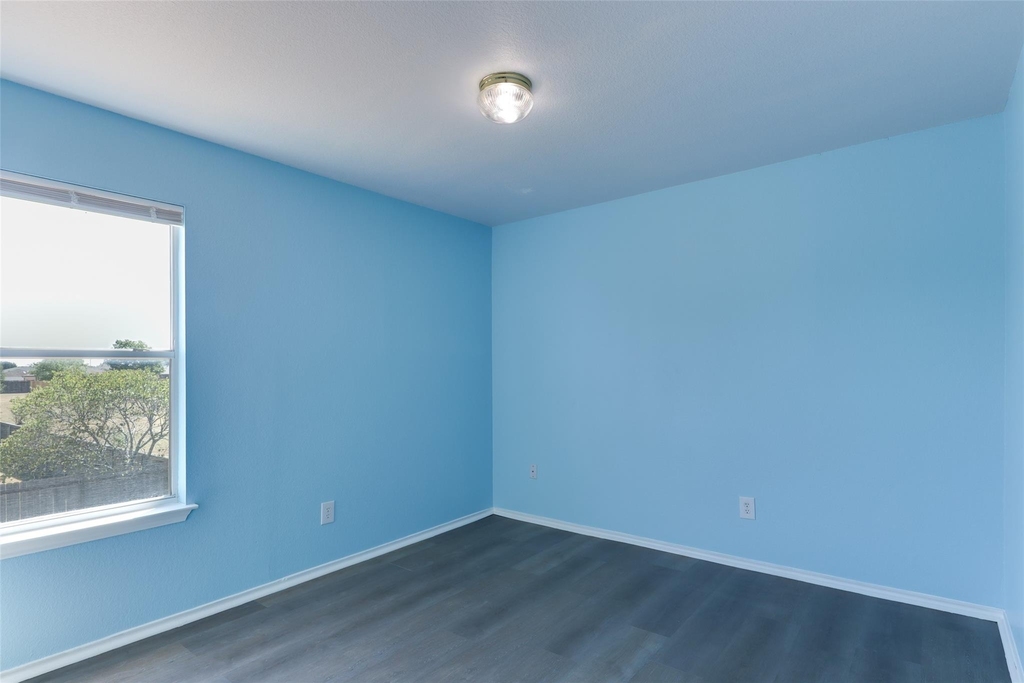 1004 W South St - Photo 21