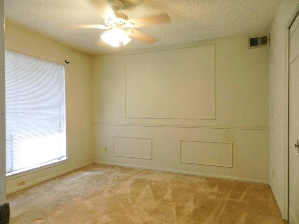 3713 Meredith St - Photo 17