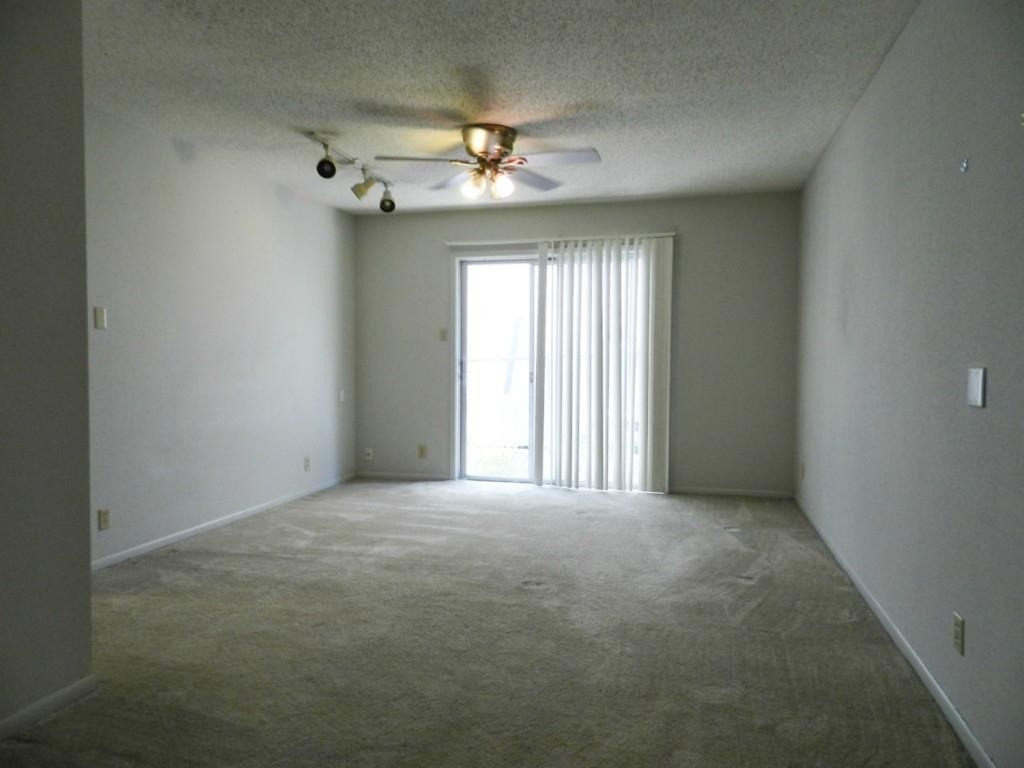 3713 Meredith St - Photo 11