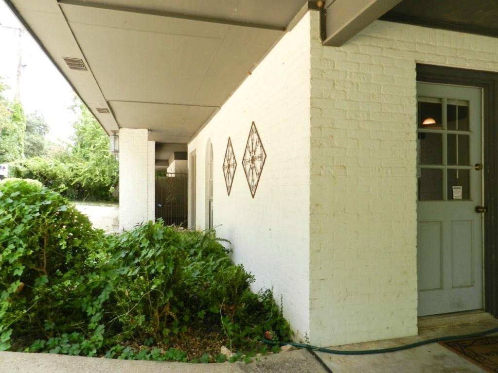 3713 Meredith St - Photo 30