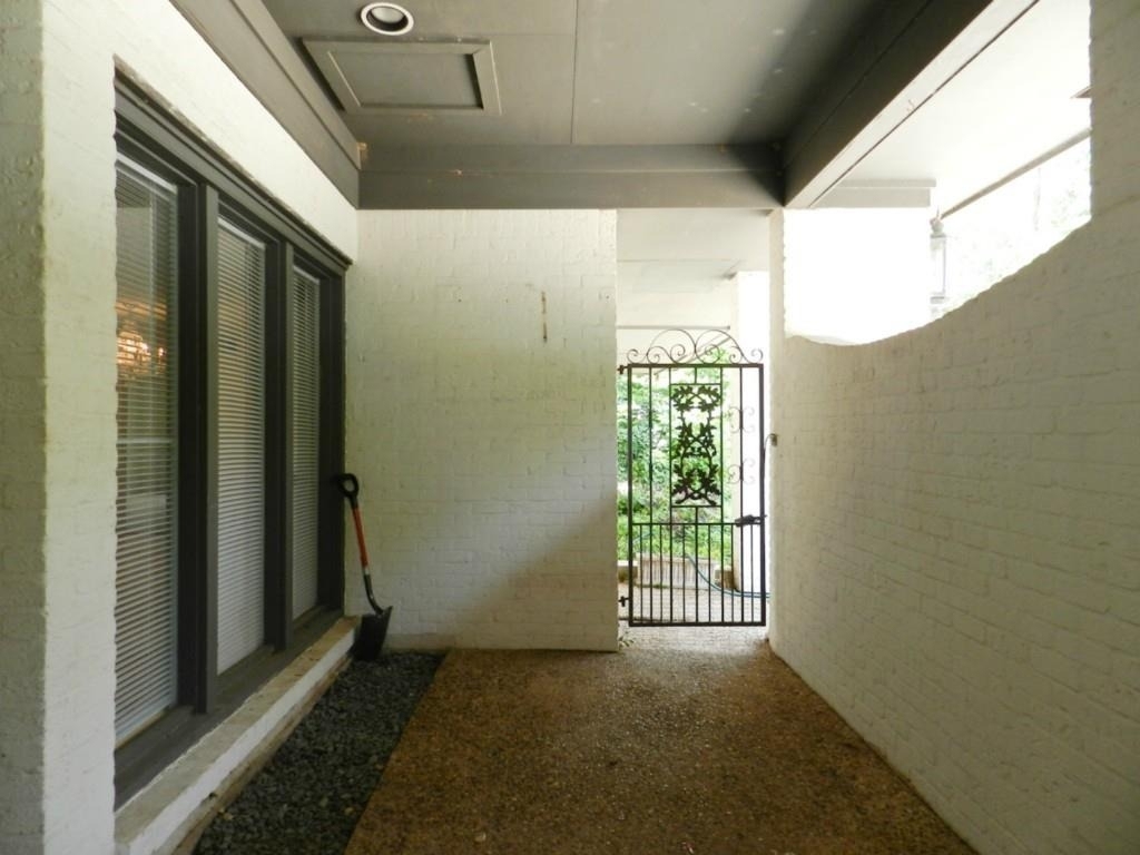 3713 Meredith St - Photo 23