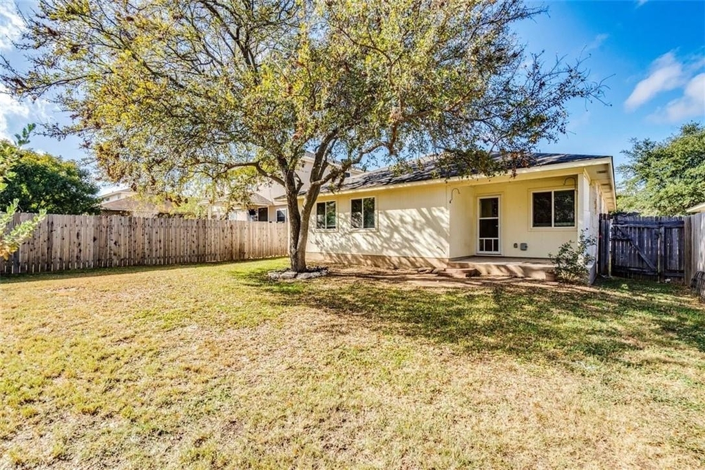 1307 Dillon Lake Bnd - Photo 24