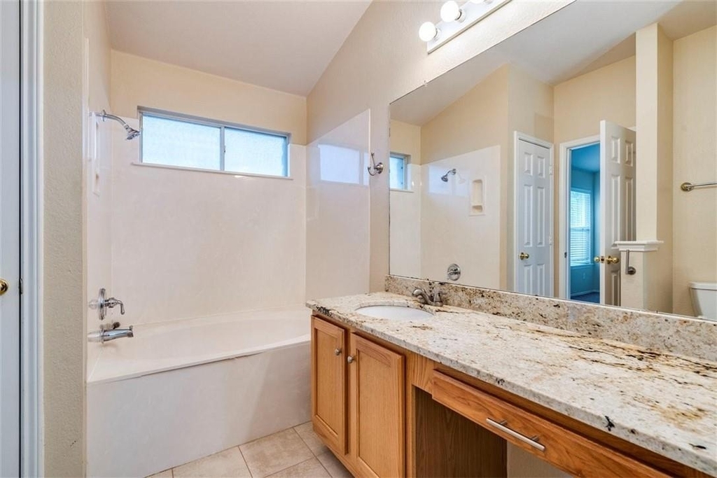 1307 Dillon Lake Bnd - Photo 12