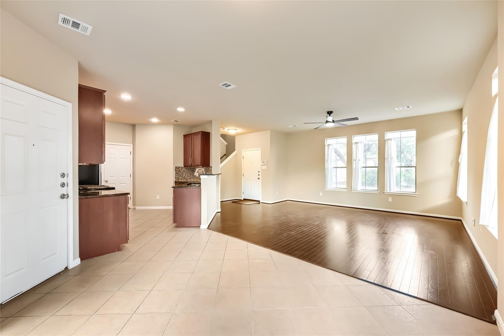 11400 Parmer Ln - Photo 11