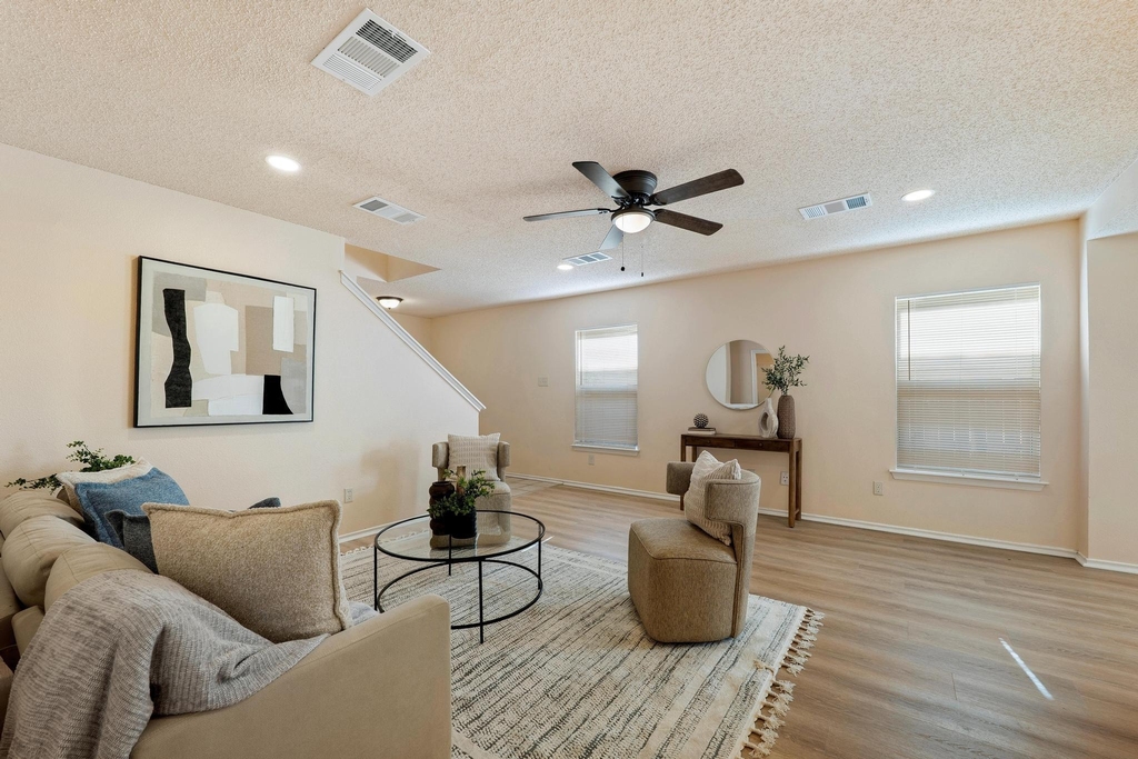 2600 Andres Way - Photo 1
