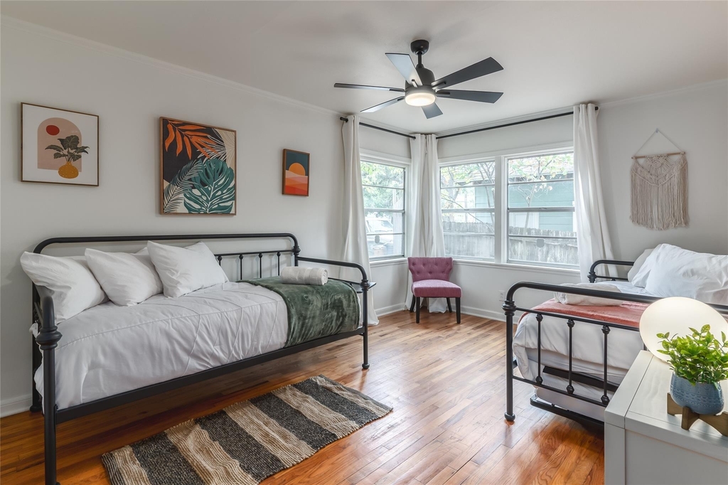 6004 Woodview Ave - Photo 13
