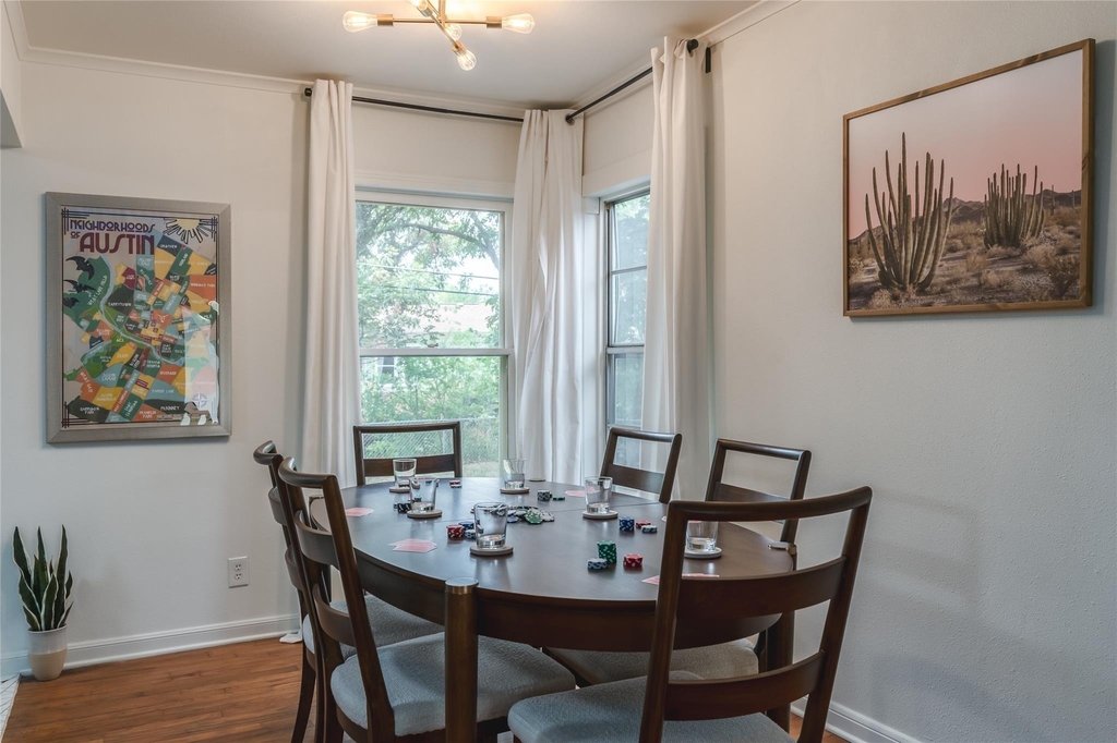 6004 Woodview Ave - Photo 9