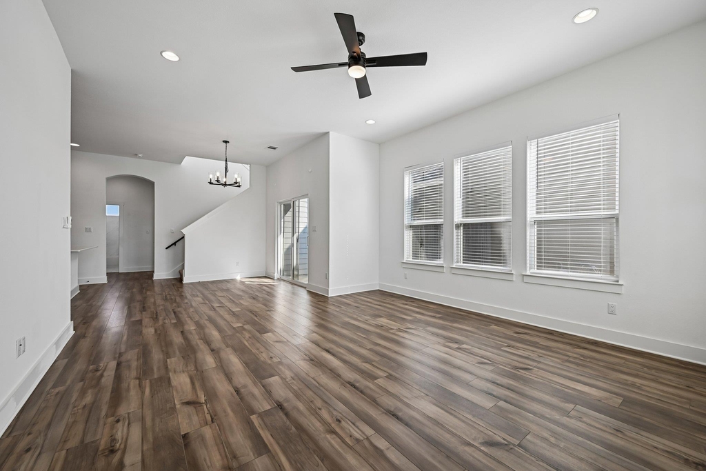 8530 Torrita Dr - Photo 2