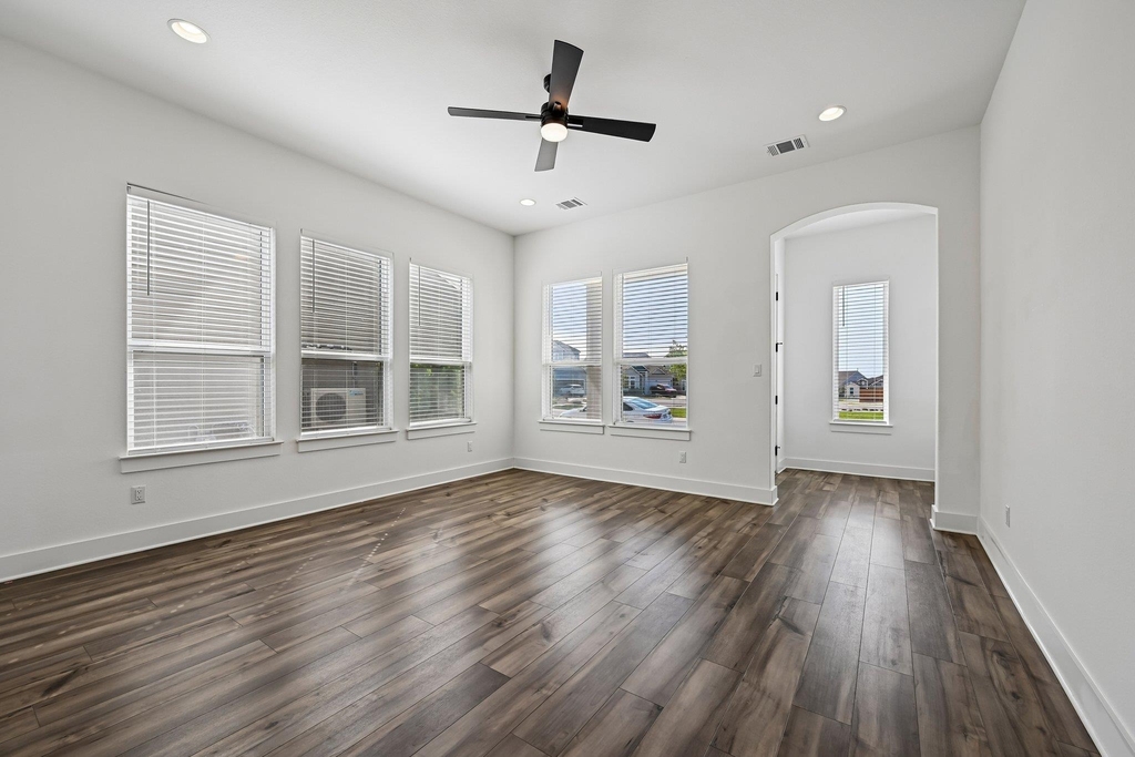 8530 Torrita Dr - Photo 3
