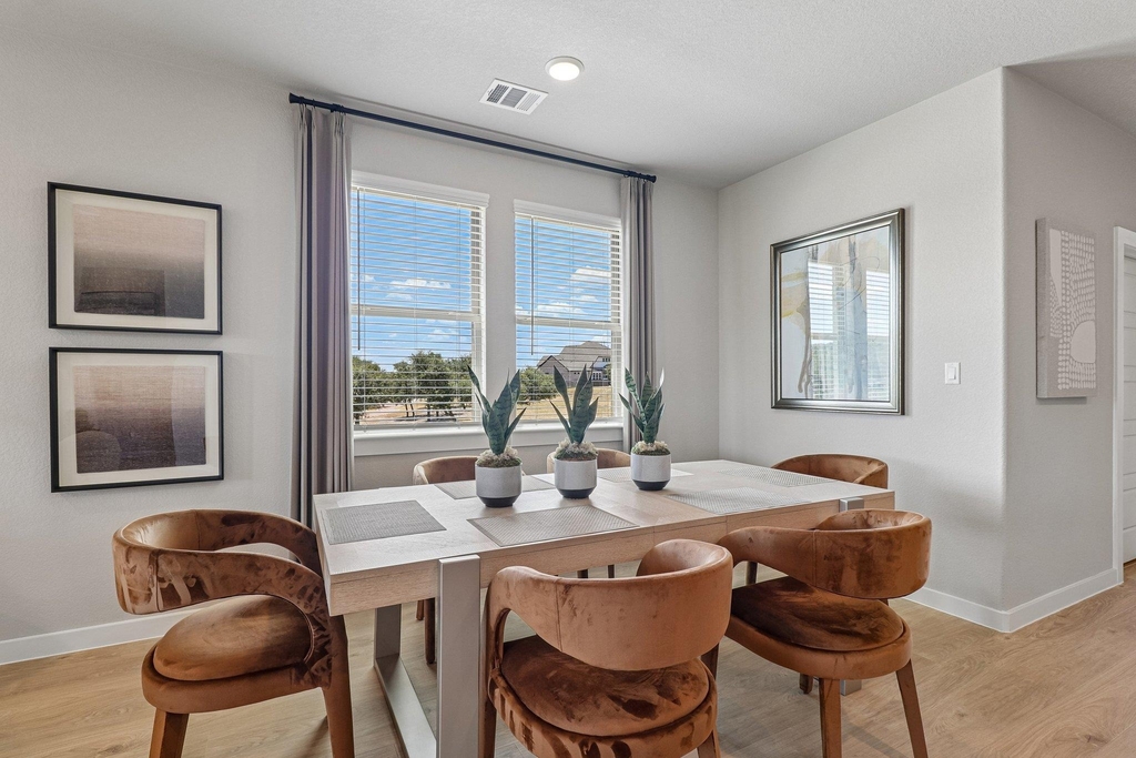 8112 Turning Leaf Cir - Photo 9
