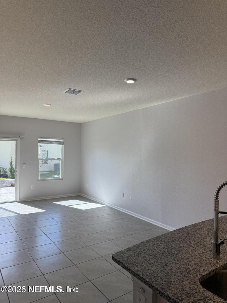 35 Ember Street - Photo 3
