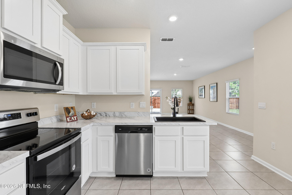 9624 Baylin Court - Photo 10