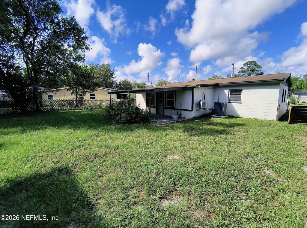 3437 Brockway Road - Photo 15