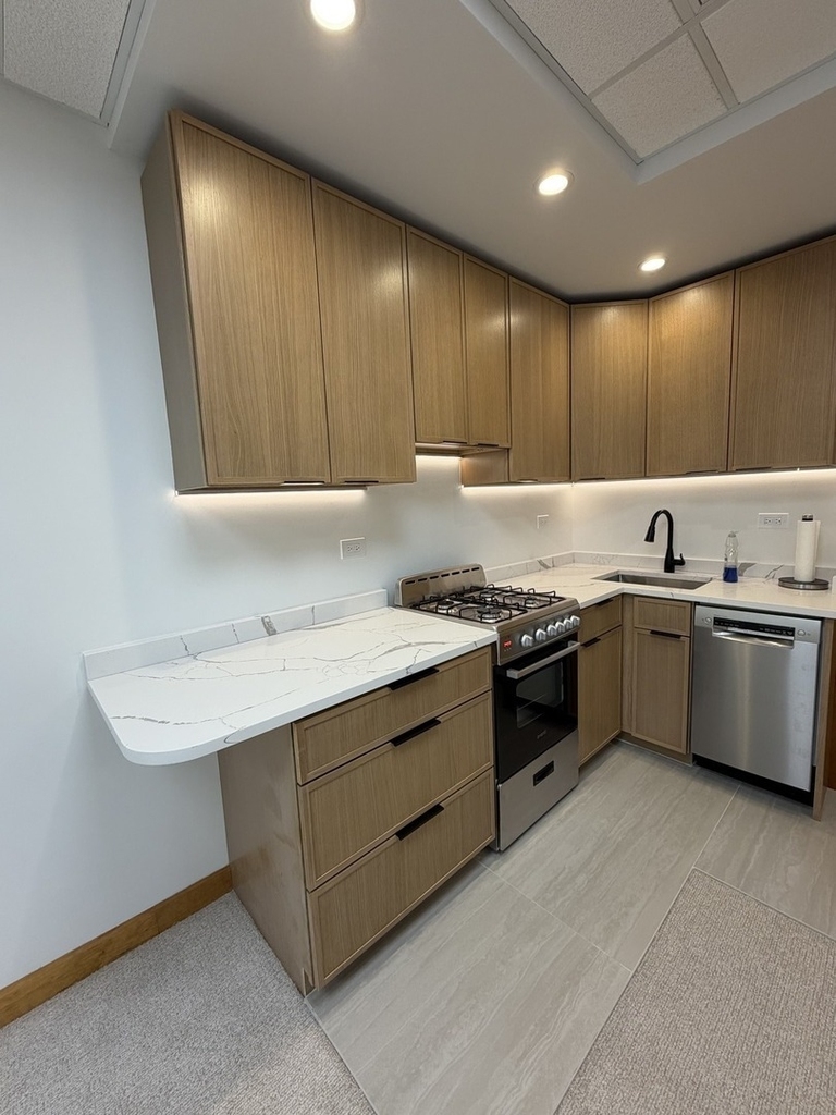 4155 W Addison Street - Photo 6