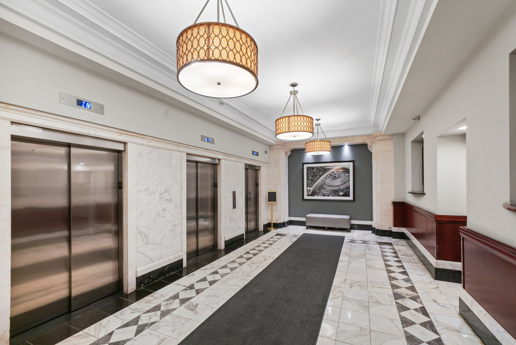 40 E 9th Street - Photo 16