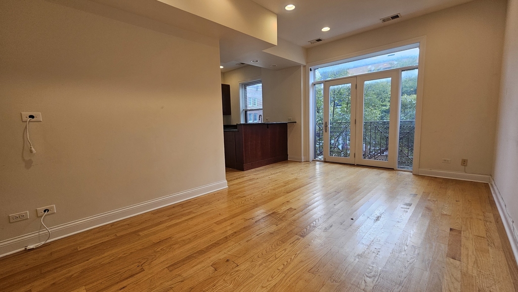 3337 N Halsted Street - Photo 9