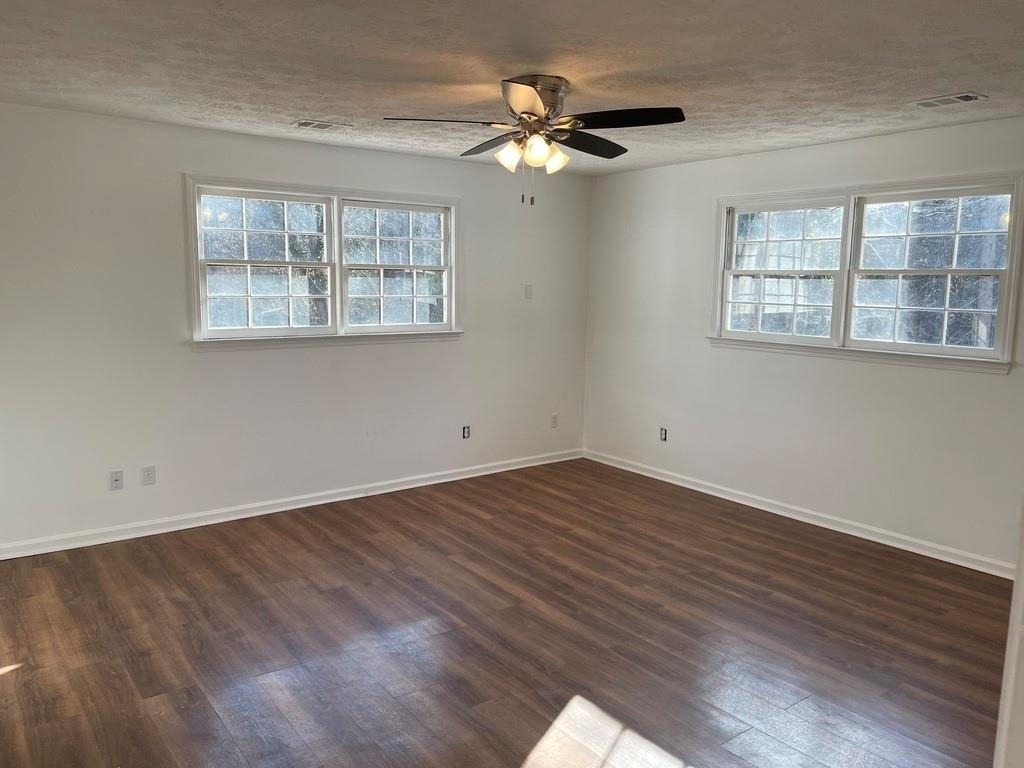 1033 Highway 155 N - Photo 10