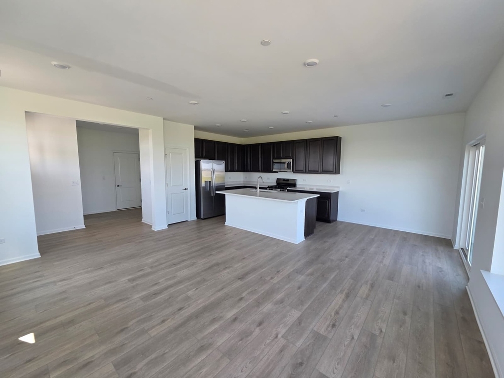 225 Cooney Way - Photo 2
