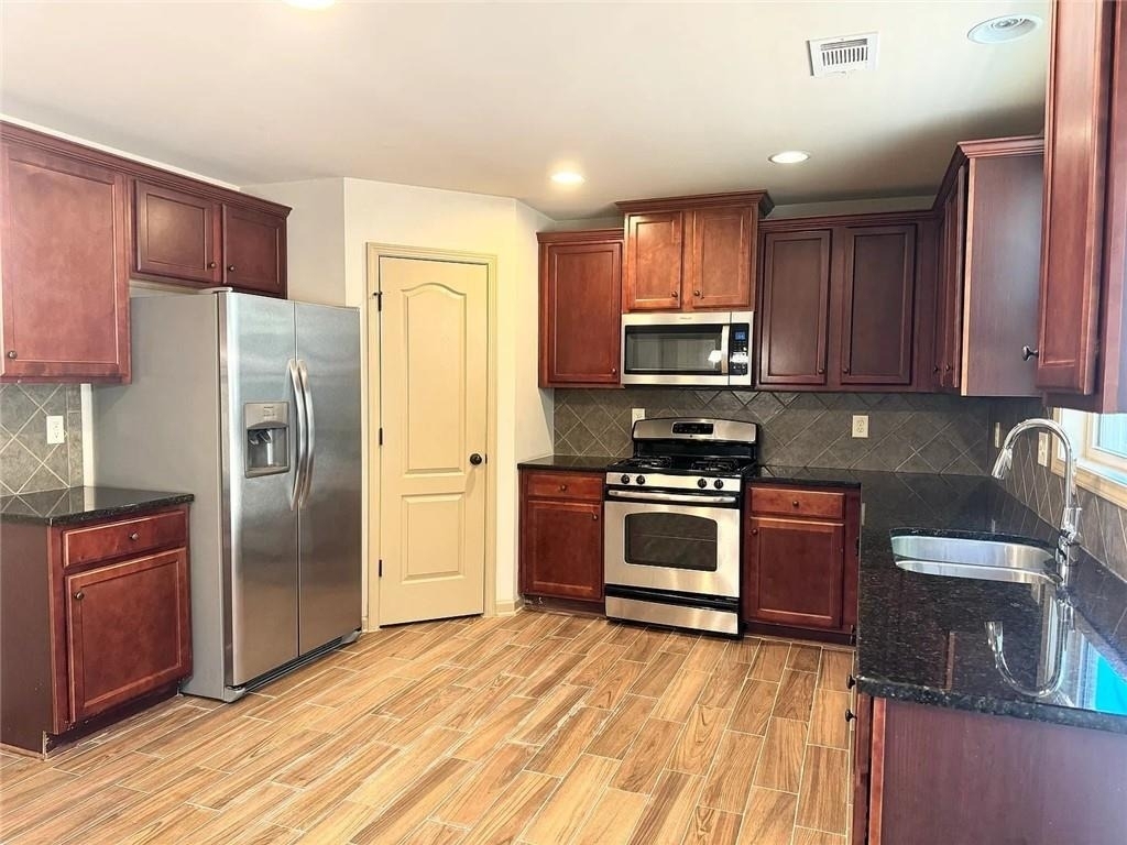 3238 Sag Harbor Court - Photo 13