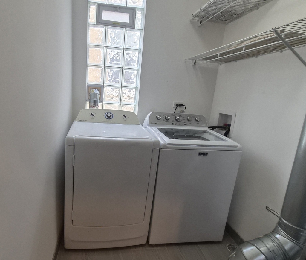 3238 N Hamlin Avenue - Photo 12