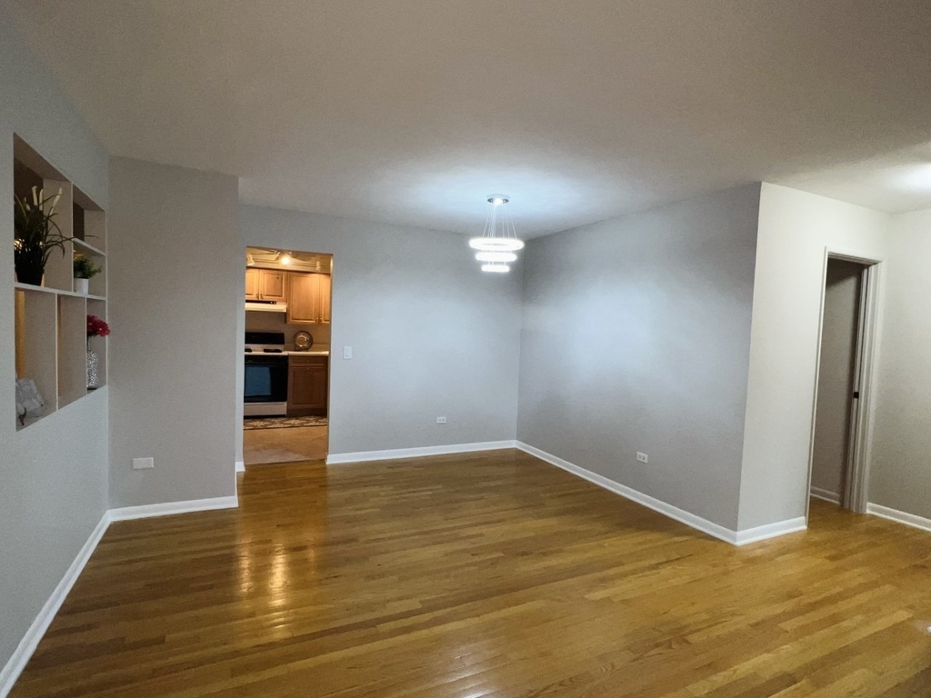 205 W Miner Street - Photo 3