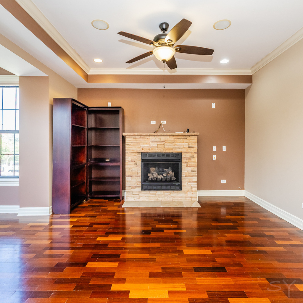 1367 E 64th Street - Photo 7