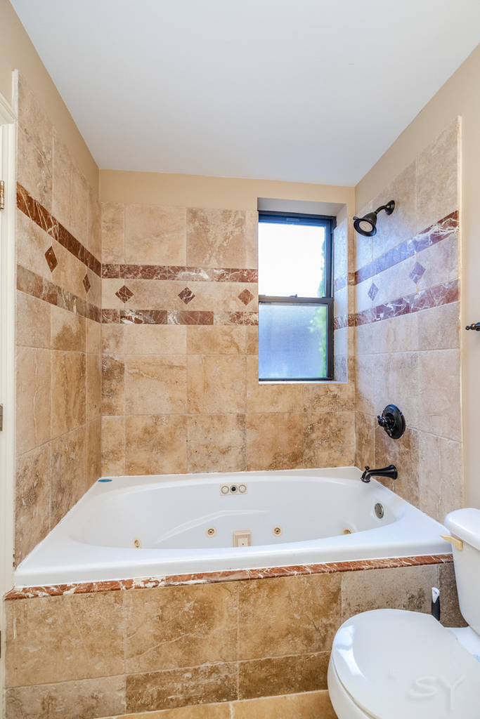 1367 E 64th Street - Photo 15