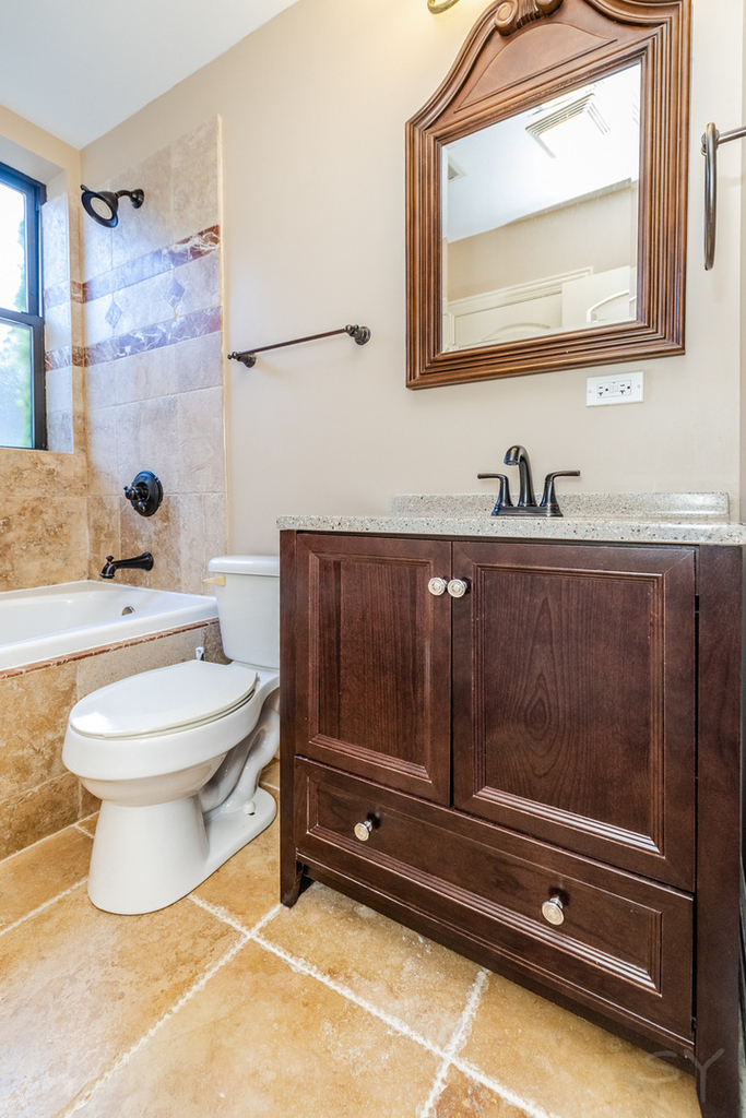 1367 E 64th Street - Photo 14
