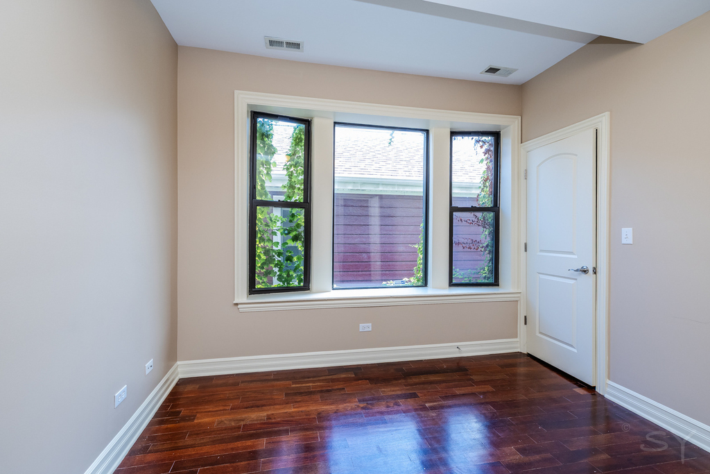 1367 E 64th Street - Photo 16