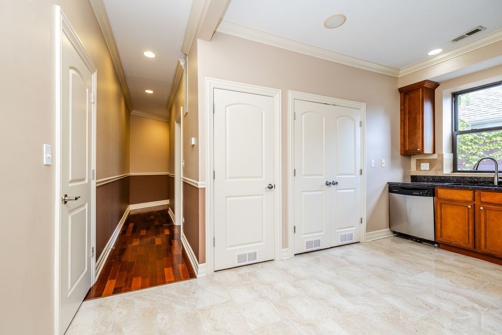 1367 E 64th Street - Photo 22