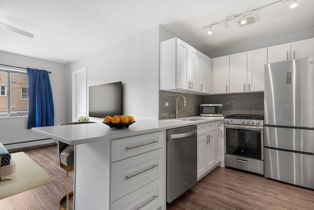 611 W Patterson Avenue - Photo 9