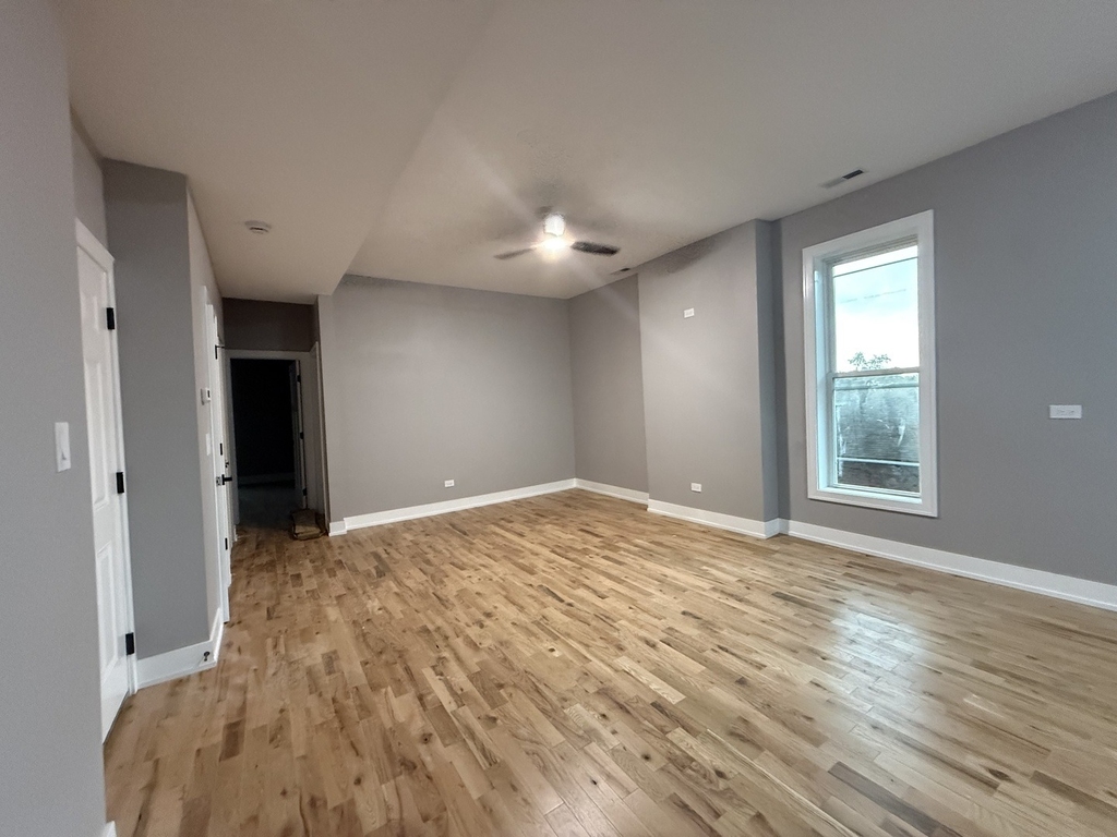 7626 S Normal Avenue - Photo 4