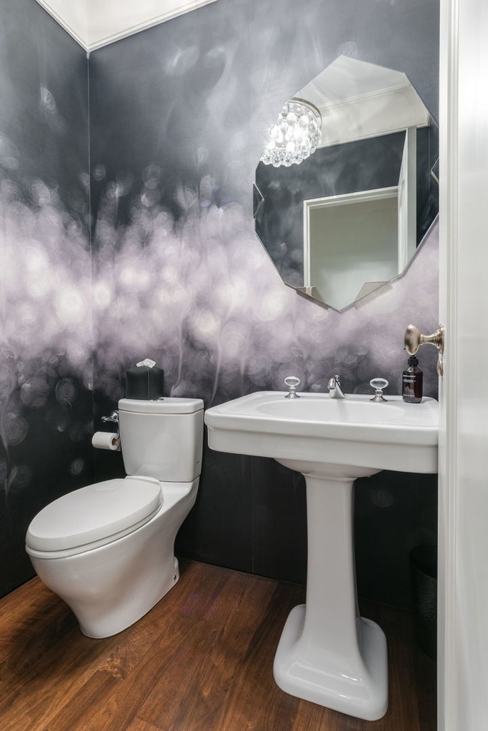 220 E Walton Place - Photo 13