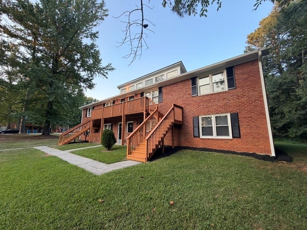 1988 Patterson Court - Photo 3