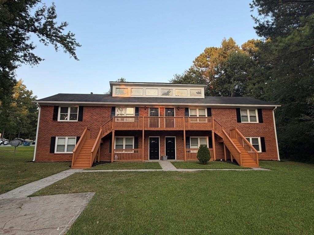 1988 Patterson Court - Photo 0