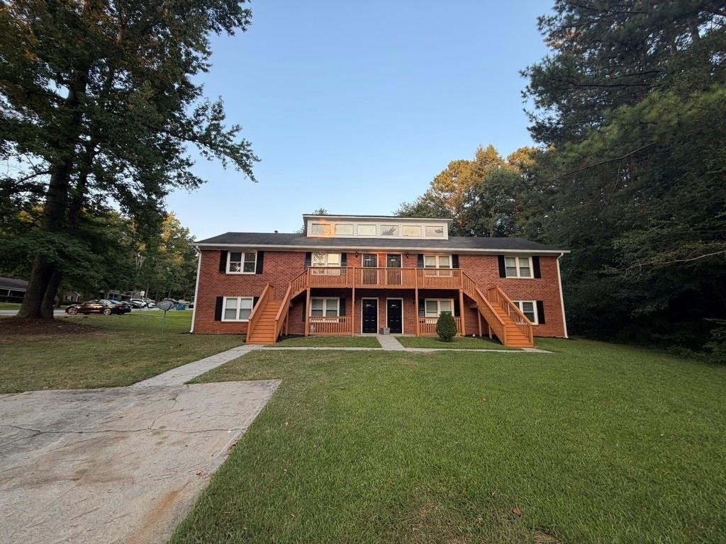 1988 Patterson Court - Photo 1
