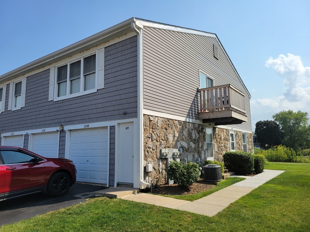 1108 Hampton Harbor - Photo 0