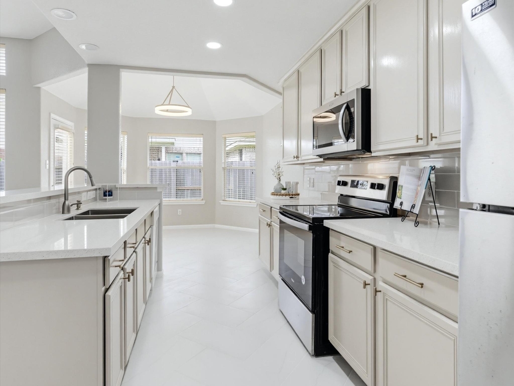 4619 Schiller Park Lane - Photo 3