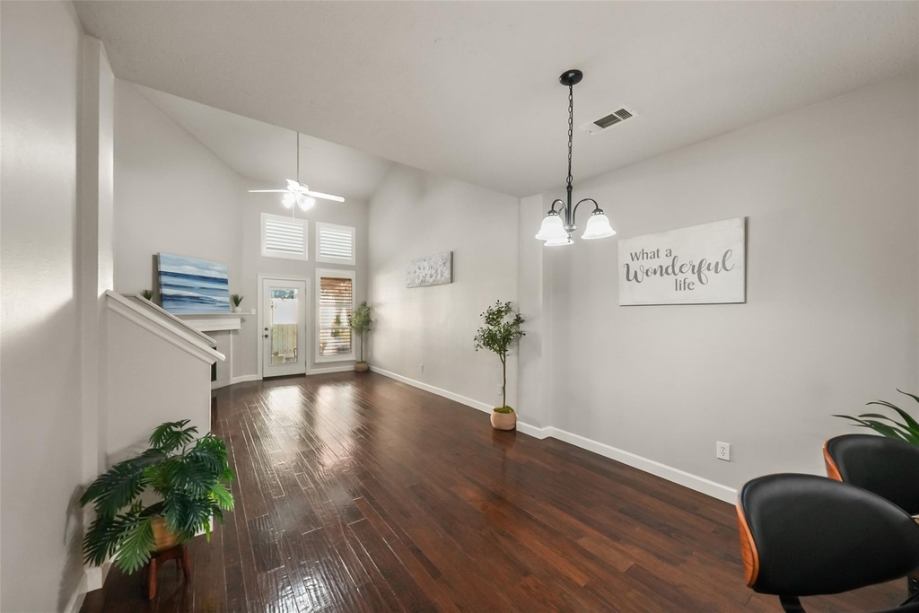 2351 Summit Way - Photo 5