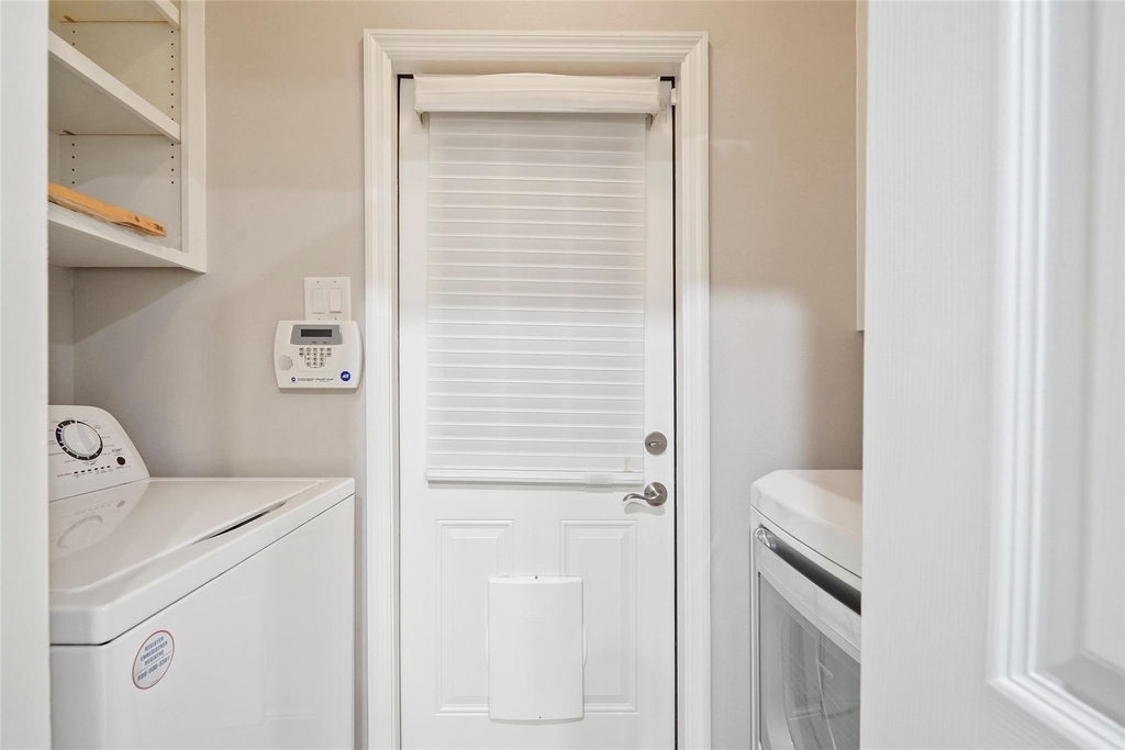2351 Summit Way - Photo 26