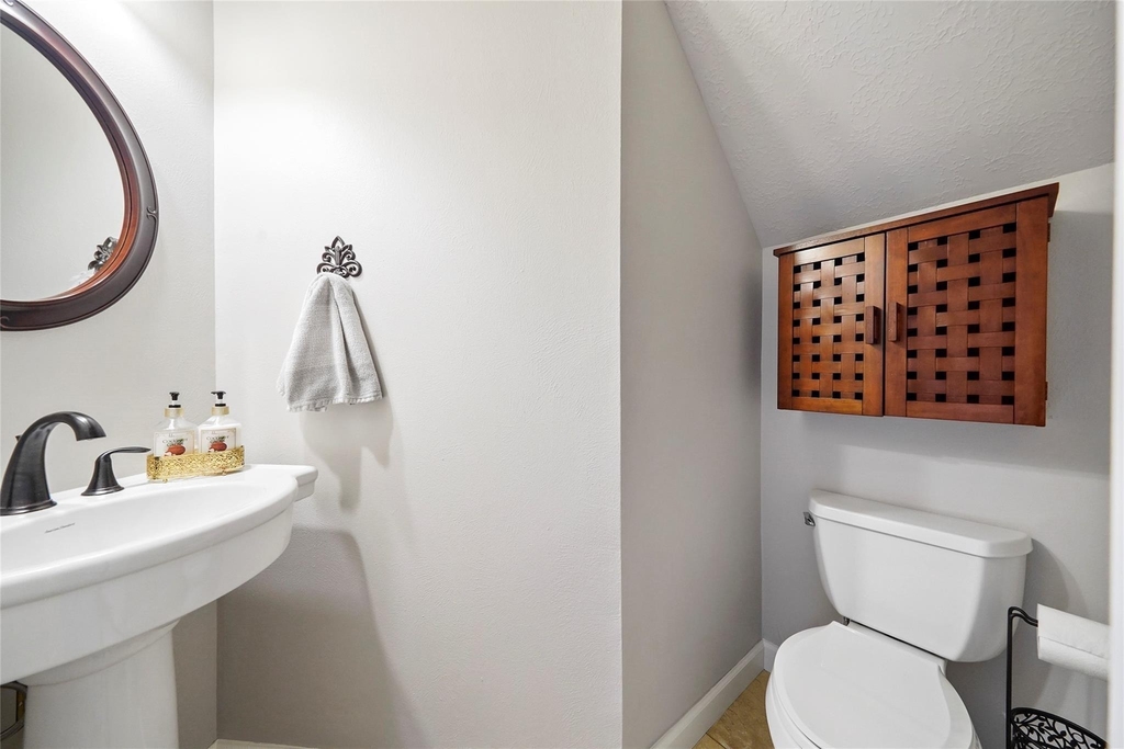 2351 Summit Way - Photo 25